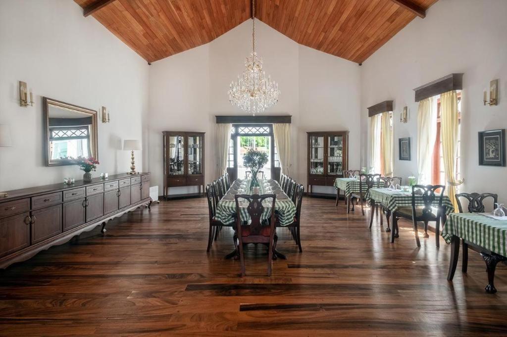 Villa Firsmead à Nuwara Eliya Extérieur photo